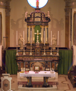 Altare maggiore Parrocchia di Castello